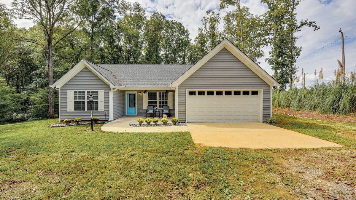 Monroe House | Pet-Friendly Home in Monroe: Deck, Grill & Yard!