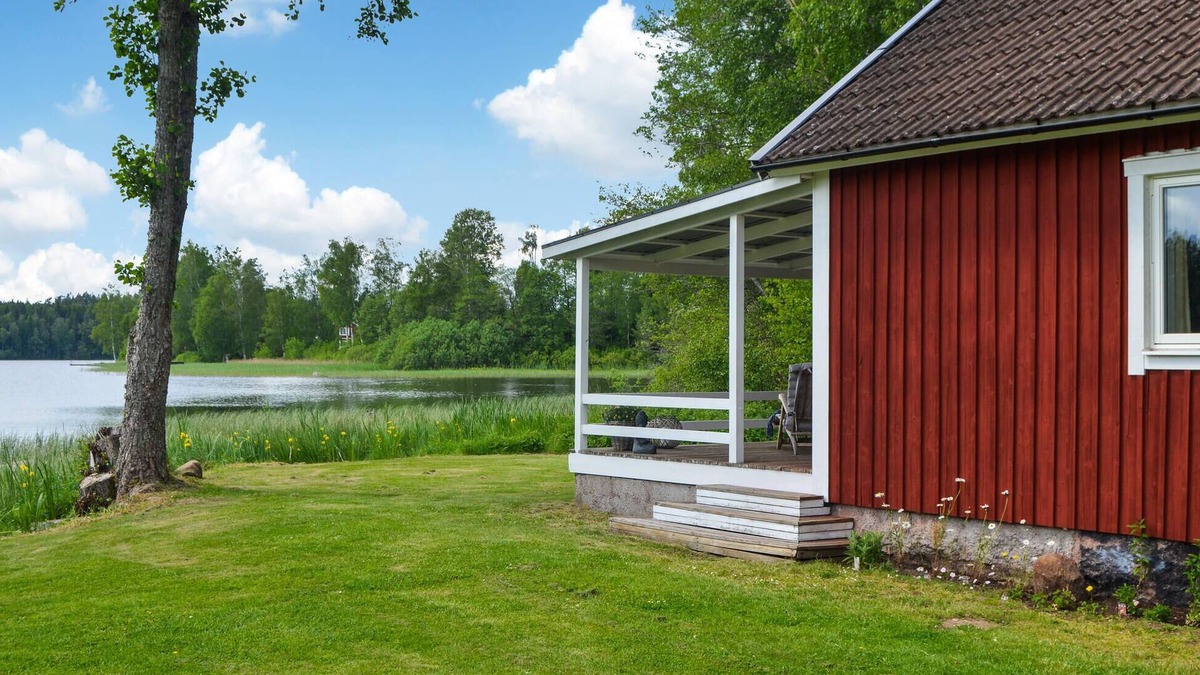 Ormaryd House | Pet friendly home in Ormaryd