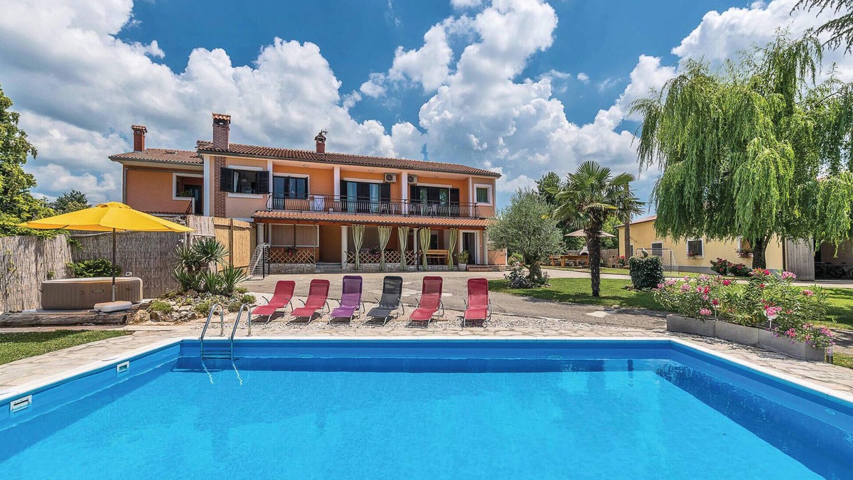 Heki House | Pet friendly home in Pazin with jacuzzi