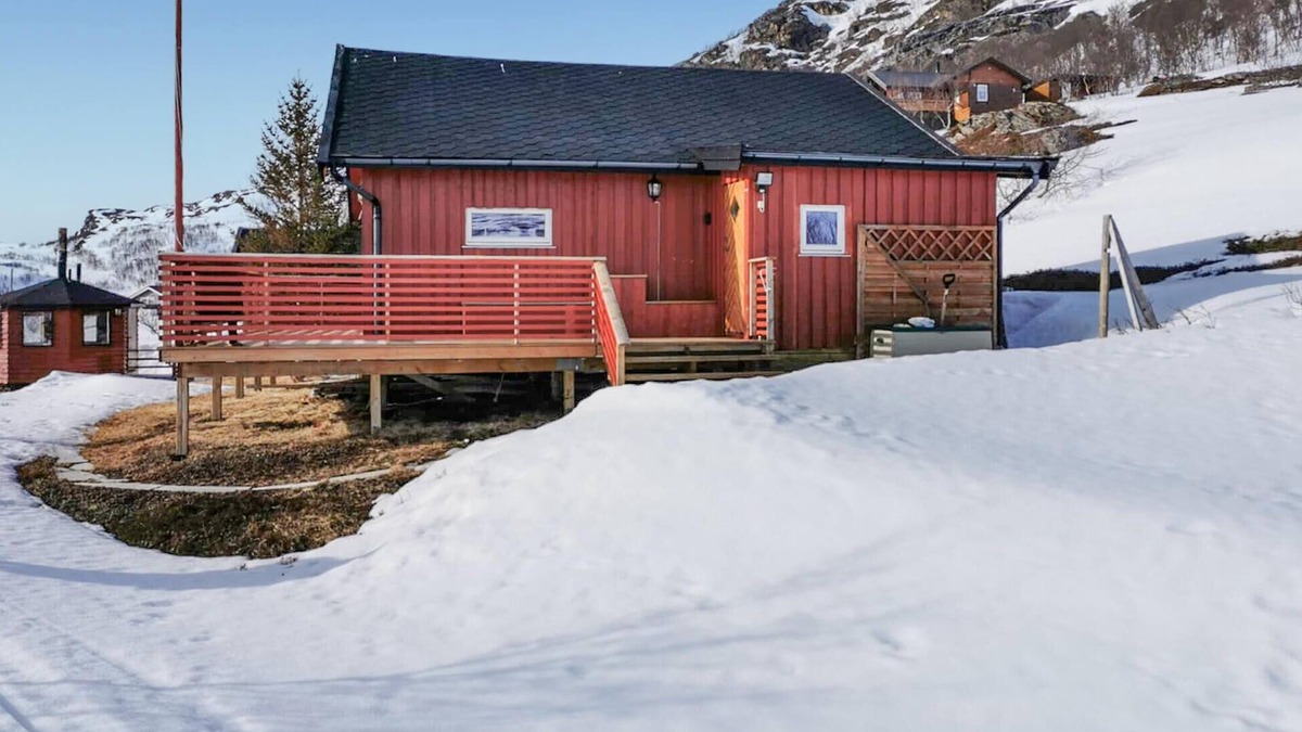 Masy House | Pet friendly home in Snefjord with sauna