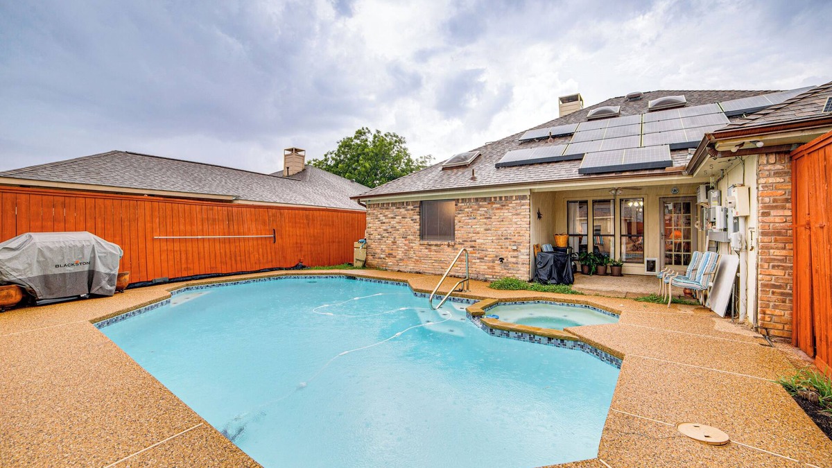 Allen House | Pet-Friendly Home w/Pool - 8 Mi to Central Plano!