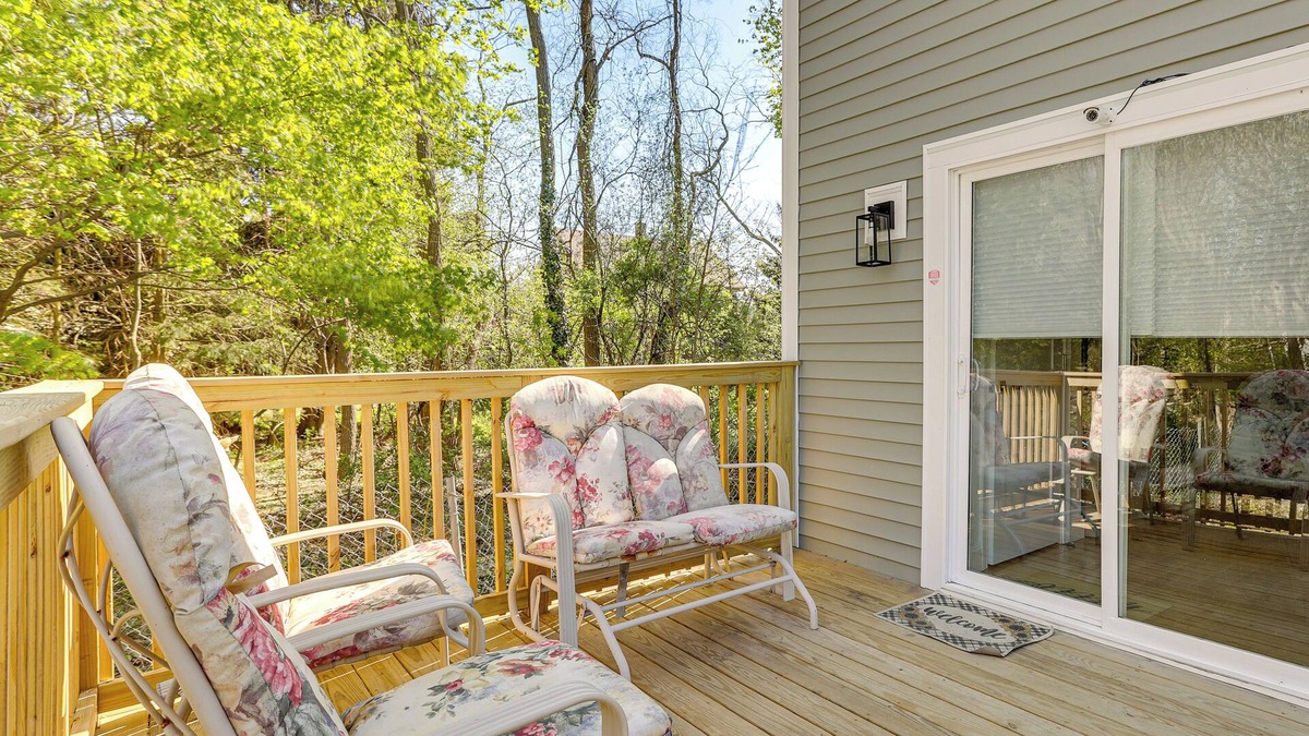 Avon House | Pet-Friendly Home w/Spacious Yard in Avon!