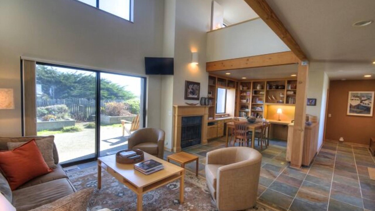 Sea Ranch House | Pet friendly home with enclosed patio and walking distance to bluff trail