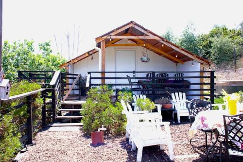 Rainbow CDP Other | Pet Friendly Impressive Safari Tent with Hot-tub in Rainbow, California