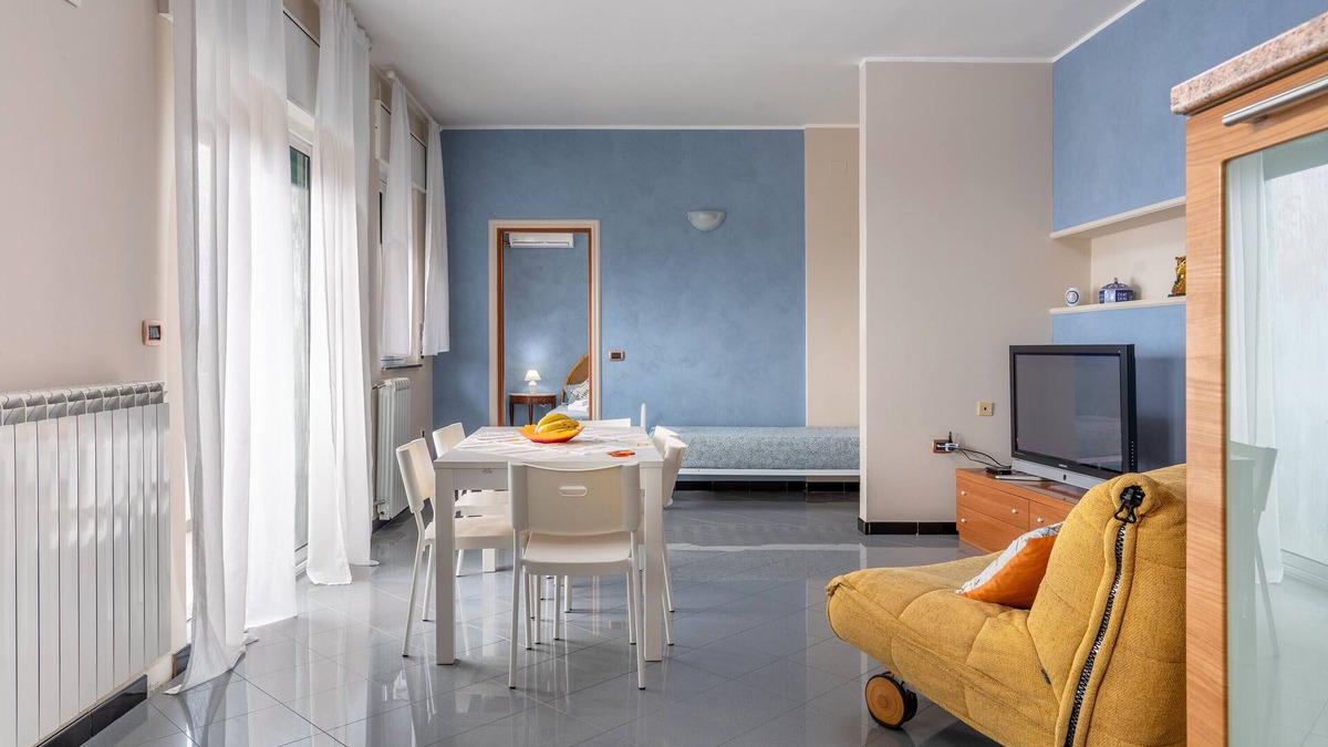 Leporano House | Pet-Friendly Holiday Home "A casa di Pietro Sei" with Sea View, Garden & Wi-Fi