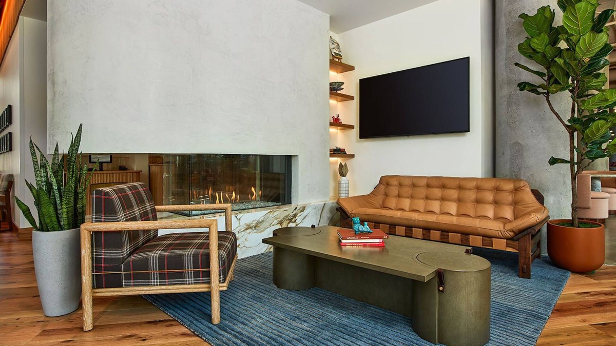 Cole Apartment | Pet Friendly | Kitchen & Entertaining Spaces