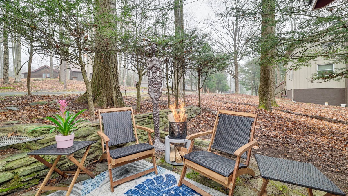 Greentown Cabin | Pet-Friendly Lake Ariel Cabin w/Pool, Near Skiing