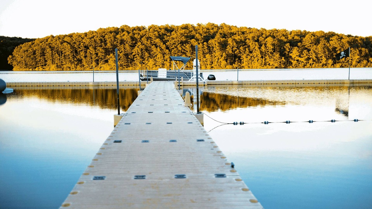 Potosi Cabin | Pet-Friendly Lake Hideaway w/Views