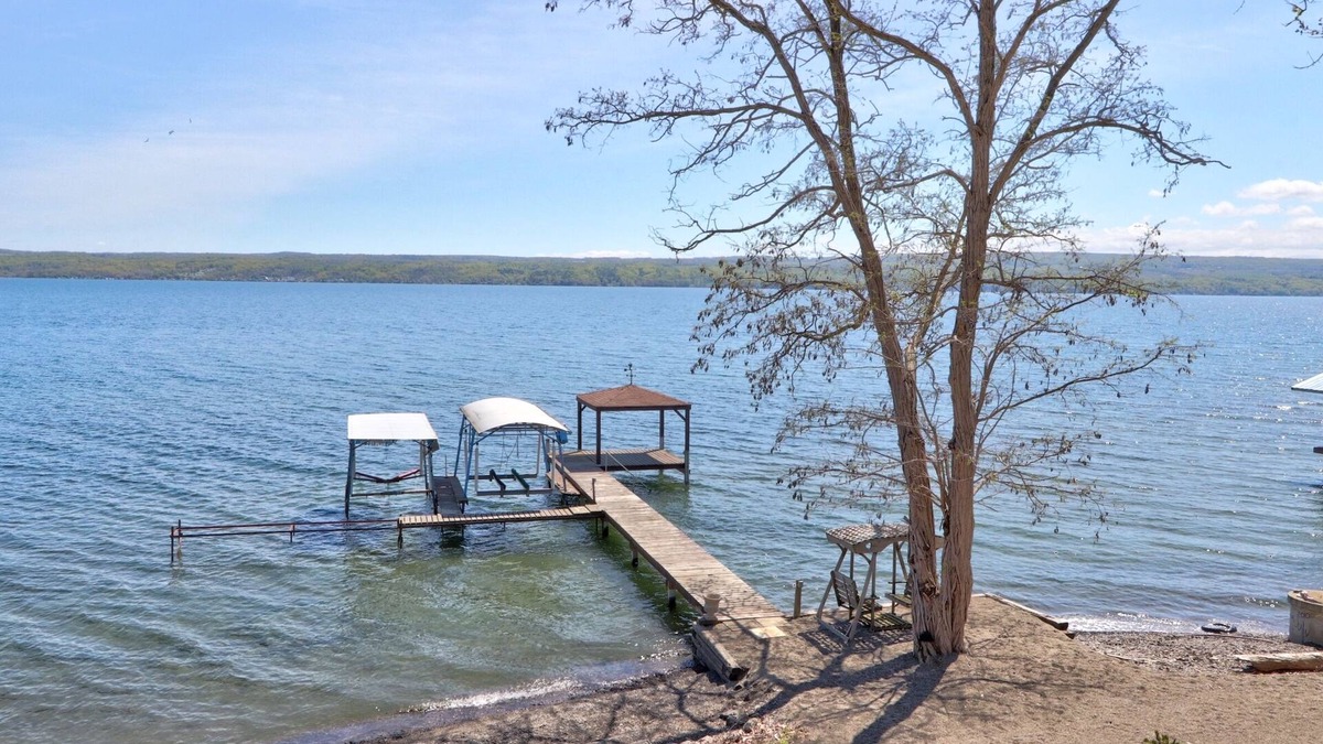 Himrod House | Pet friendly lake house with 7 bedrooms 3 masters, movie theatre, and game room!