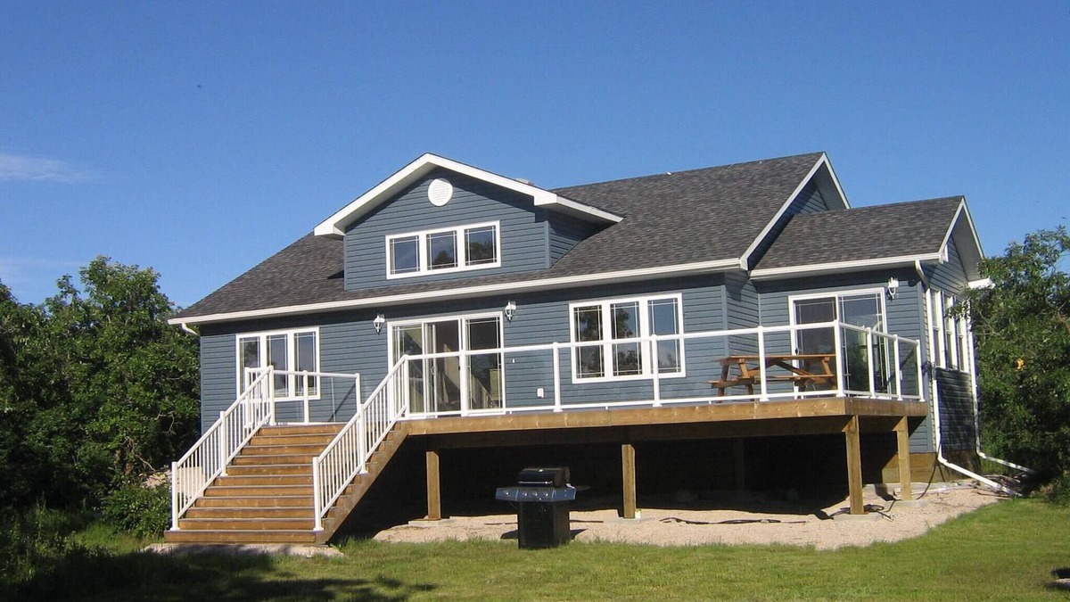 Manitoba House | Pet Friendly! Lakefront Steep Rock Cottage - Sleeps 7