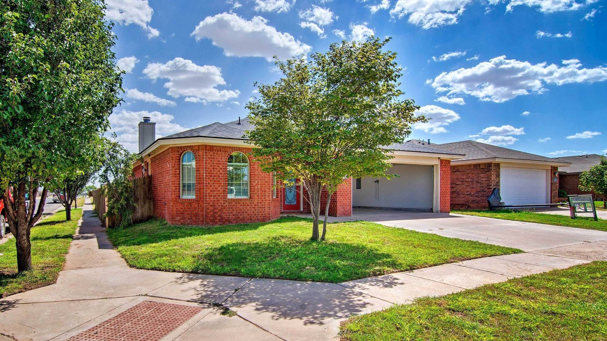 Lubbock House | Pet-Friendly Lubbock Home w/Yard - 6 Mi to TTU