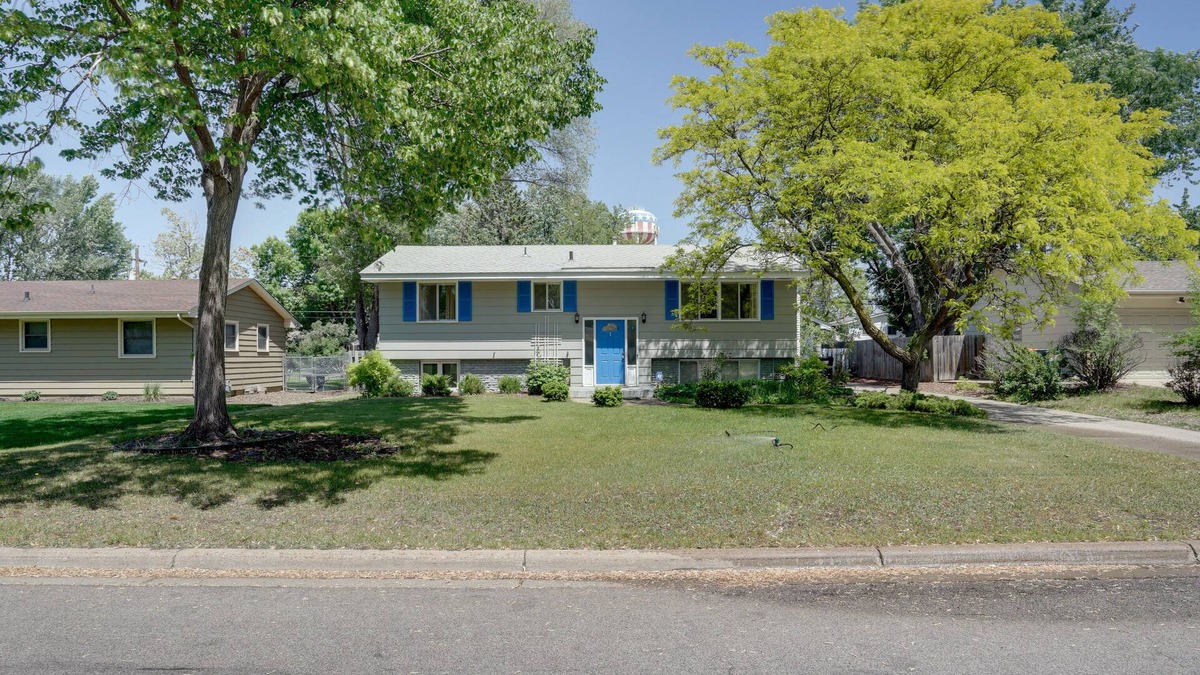Spring Lake Park Apartment | Pet-Friendly Minneapolis Apt Near Shops & Dining!
