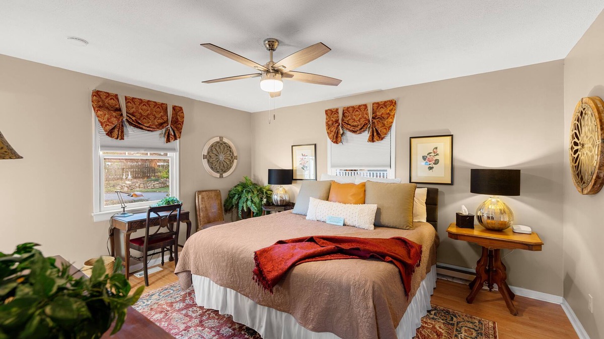 Weaverville Cottage | Pet-Friendly Mountain View Cottage - Large deck & views of Blue Ridge Mtns.