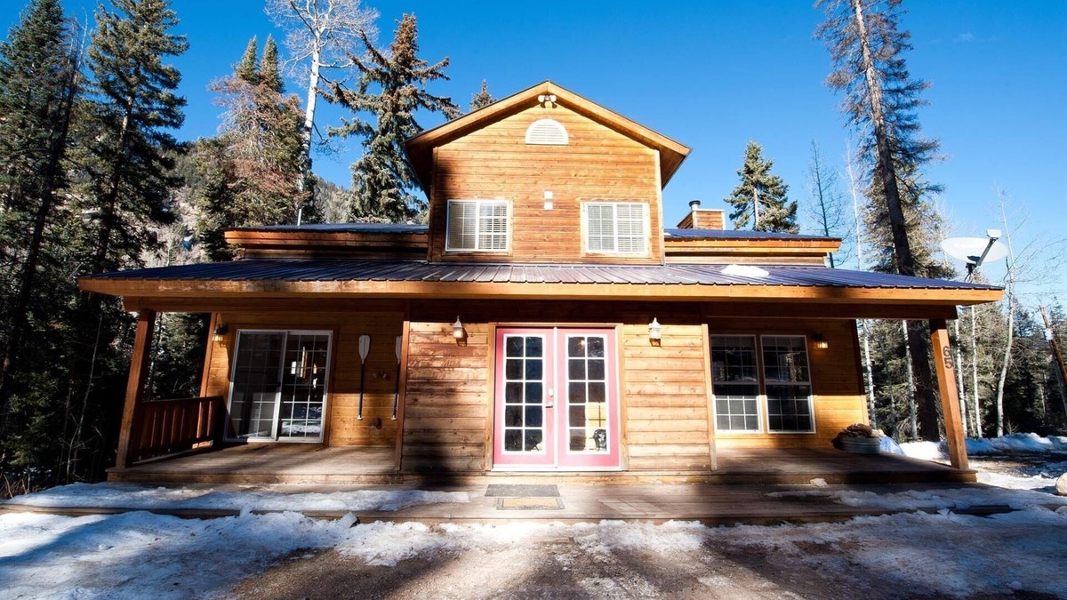 Columbine Lake House | Pet Friendly Mtn Cabin,High speed internet 80MBPS,5 bedrooms,hot tub+pool table