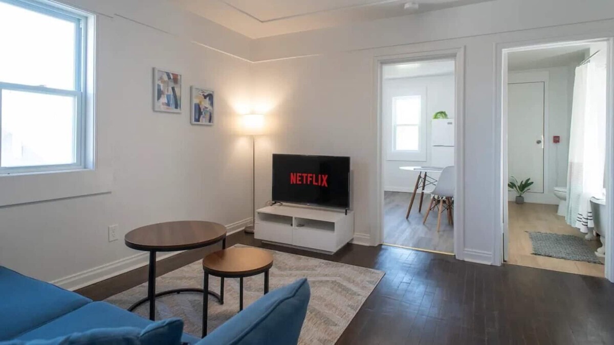 Thunder Bay Apartment | Pet Friendly, Netflix, Wifi, Parking