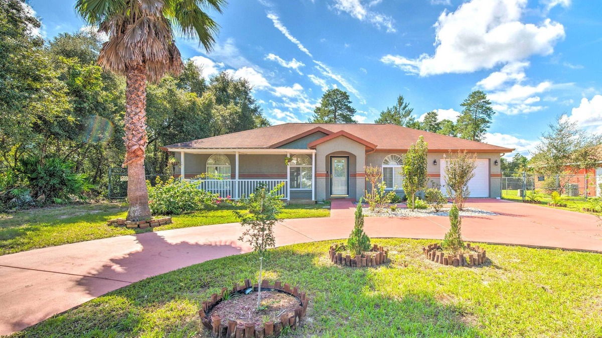 Ocala House | Pet-Friendly Ocala Escape w/Private Pool & Yard!