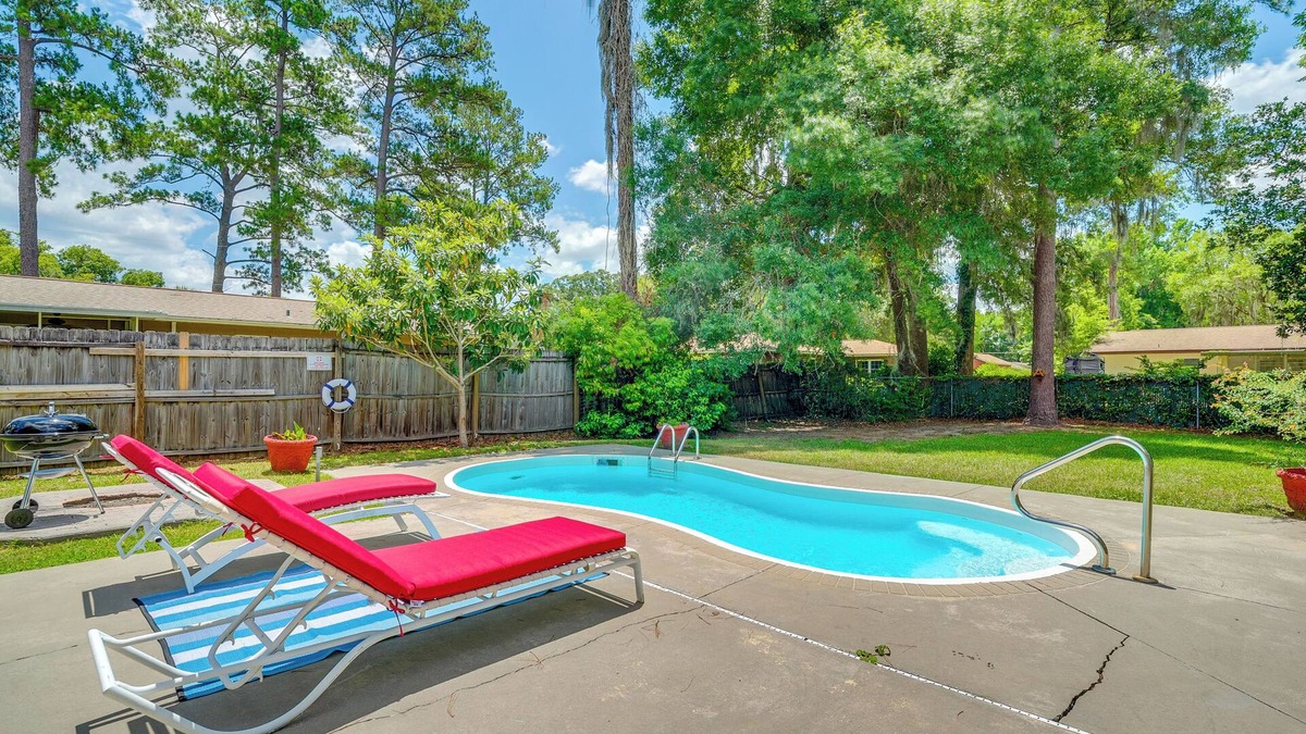 Ocala House | Pet-Friendly Ocala Home w/Pool & Fenced-In Yard!