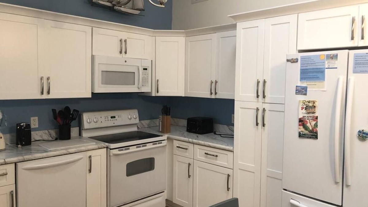 Ship Bottom House | Pet friendly. Ocean Block. Ship Bottom. Beach Badges. Beach equipment. Elevator. Game room. Roof top deck. Private yard. Three lower level bedrooms. Walk to everything Ship Bottom has to offer! Pizza; ice cream; mini-golf; adult libations; etc.