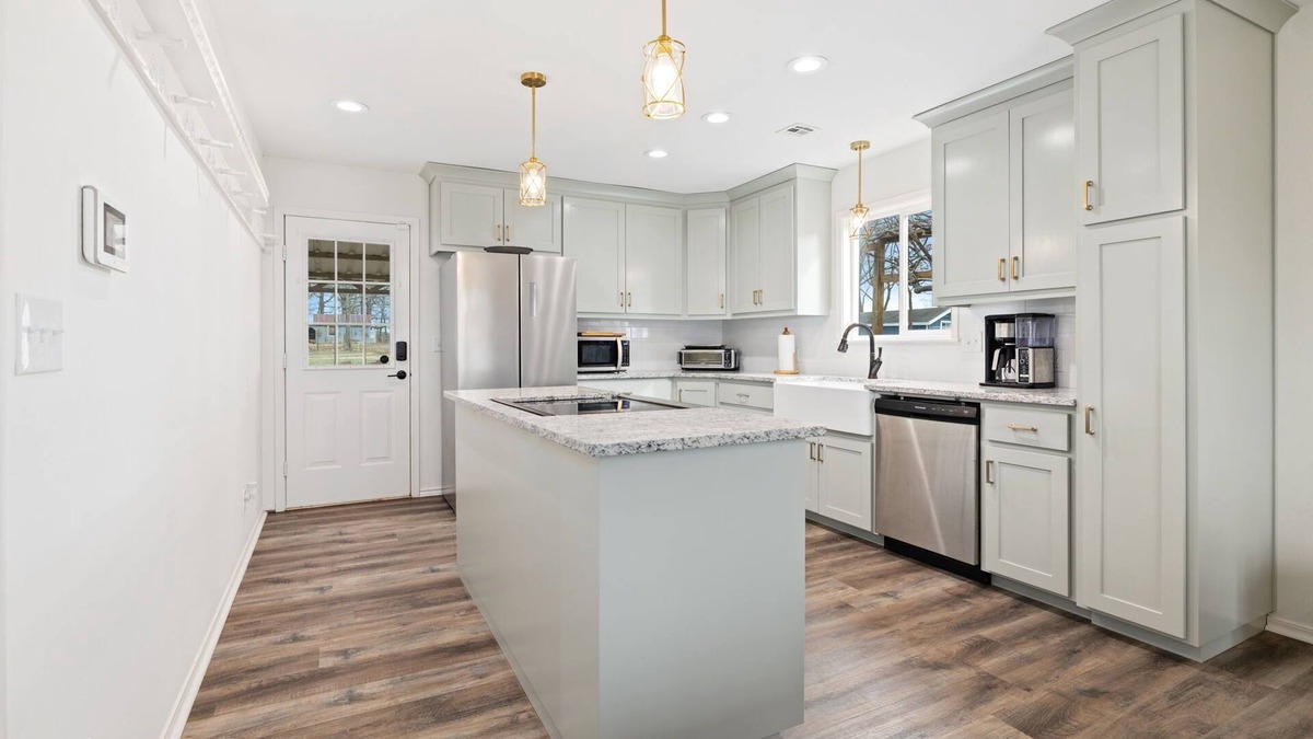 Lincoln Other | Pet-Friendly Ozark Retreat - Gardens, Pond, Wildlife Views