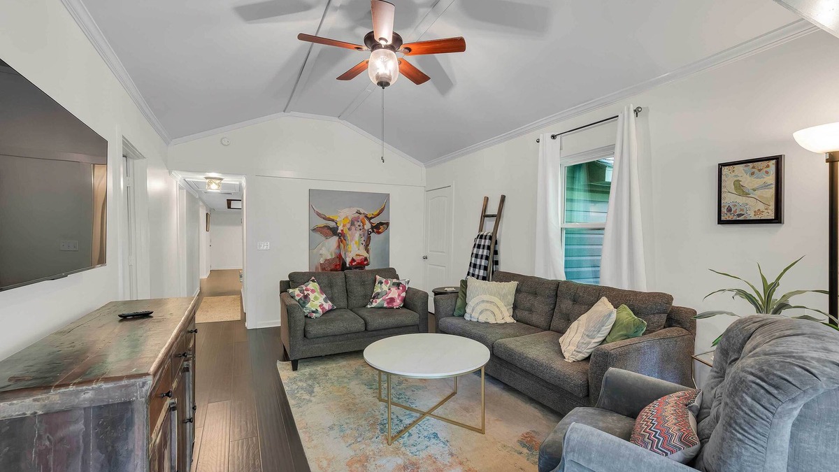 Pickens Cottage | Pet-Friendly Pickens Vacation Rental w/Fire Pit