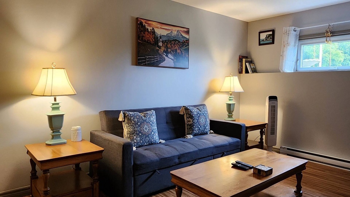 Torbay Apartment | Pet friendly place!nClose to hiking trails, taphouse, coffee shop, local bakery.