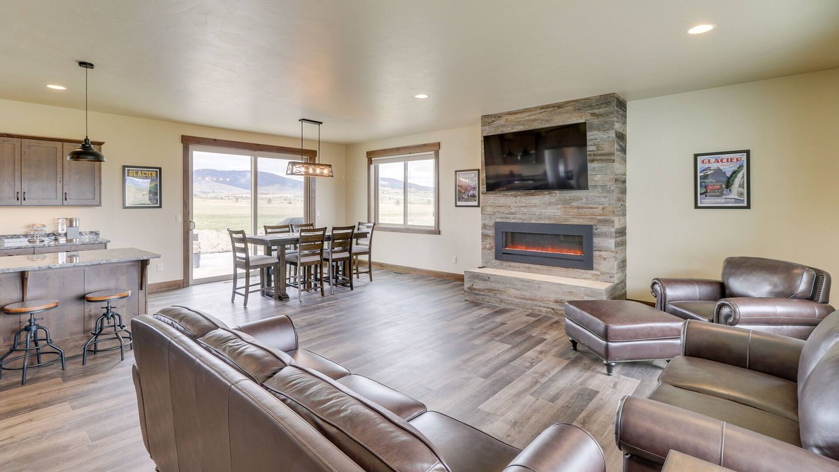 Polson House | Pet-Friendly Polson Home w/ Mountain Views!