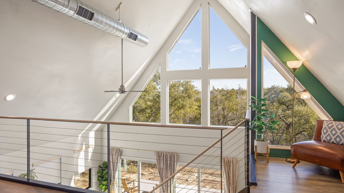 Granbury House | Pet-friendly retreat in Granbury with loft, fire pit, and boat launch 2 mi away.