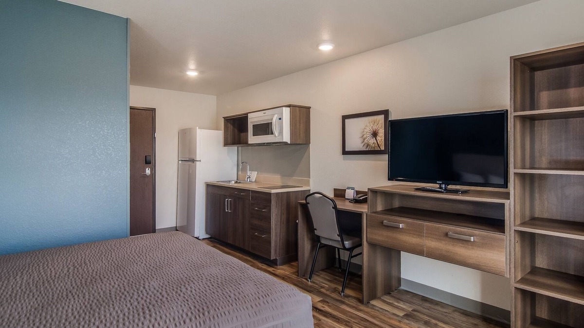 Greenville - Spartanburg Hotel | Pet-Friendly Room Near Falls Park on Reedy and Downtown Greenville Fun