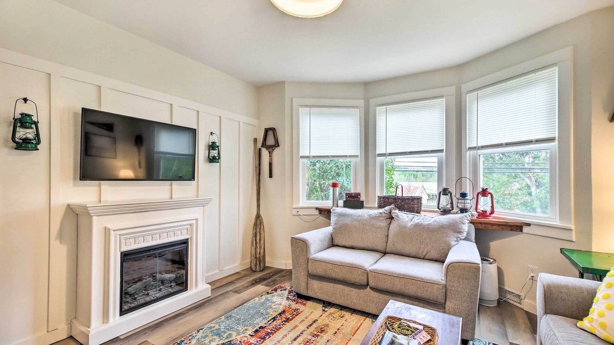 Saranac Lake Cottage | Pet-friendly Saranac Lake Retreat w/Deck & Yard