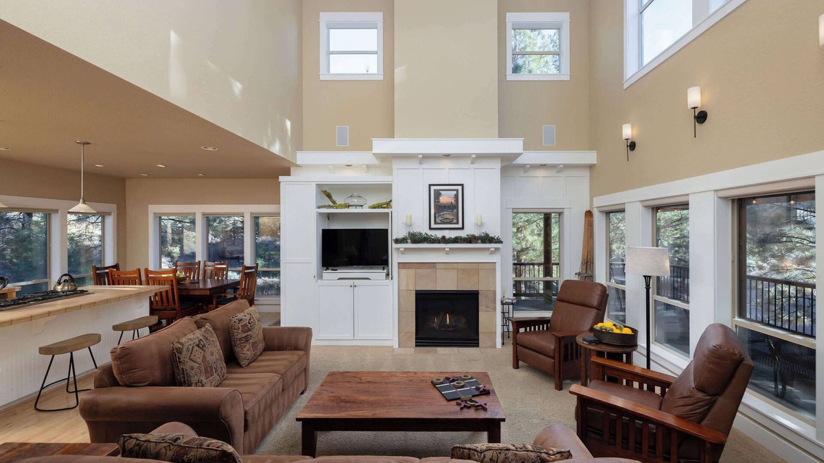 Southwest Bend House | Pet-Friendly | Stately Stay for 8 | 4BDR