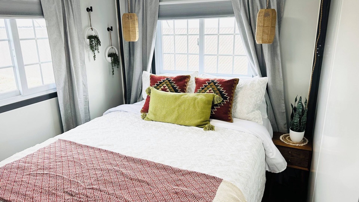 Pecos Apartment | Pet friendly Studio BoxHouse in Pecos: Queen bed with Twin over Full Bunk Beds