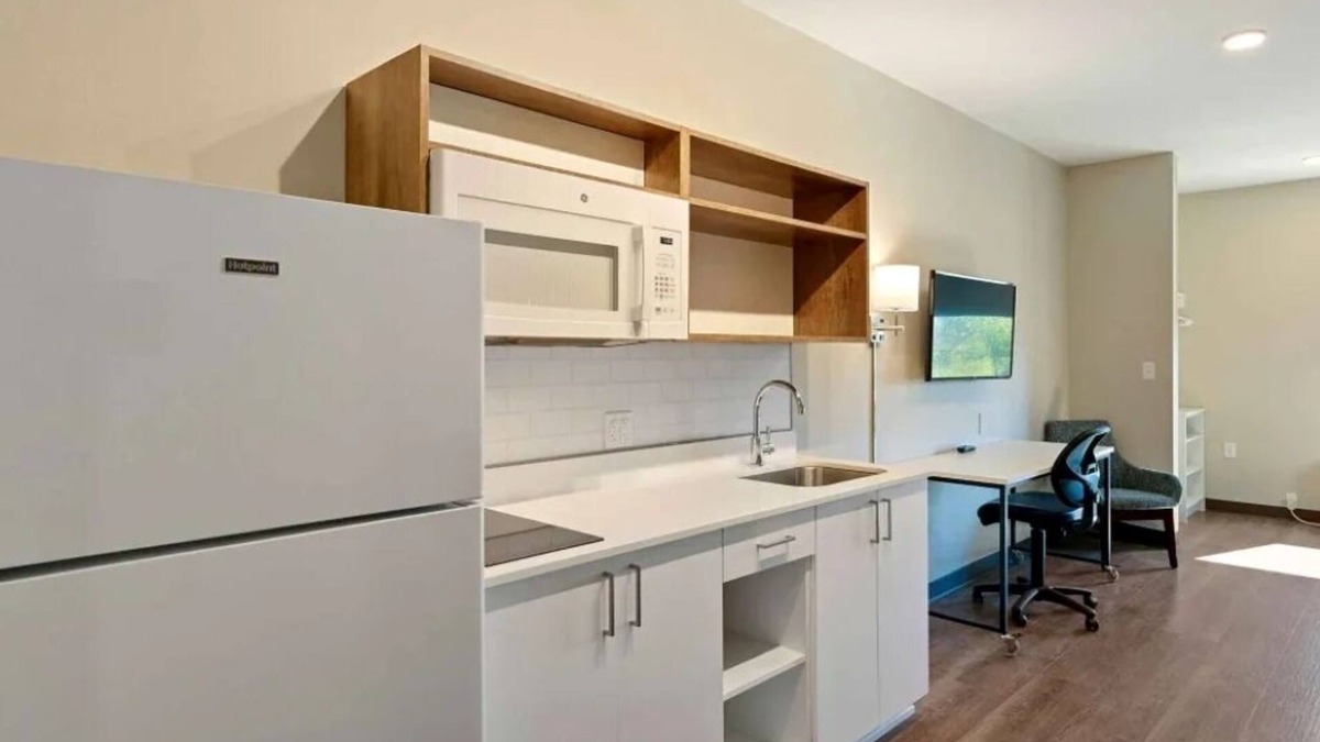 Sparks House | Pet-Friendly Suite Near Sparks Marina – Walking Distance