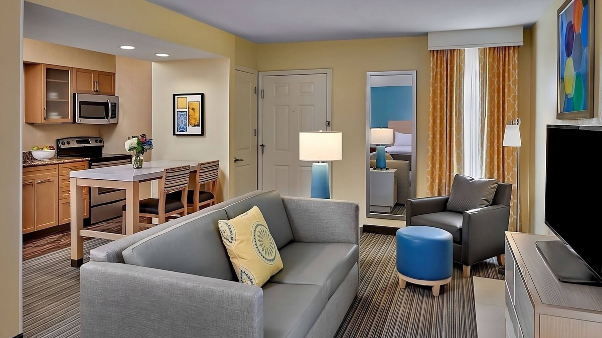 Chesterfield Hotel | Pet-friendly Suite with Private Kitchen! Close to Faust Park & Butterfly House!