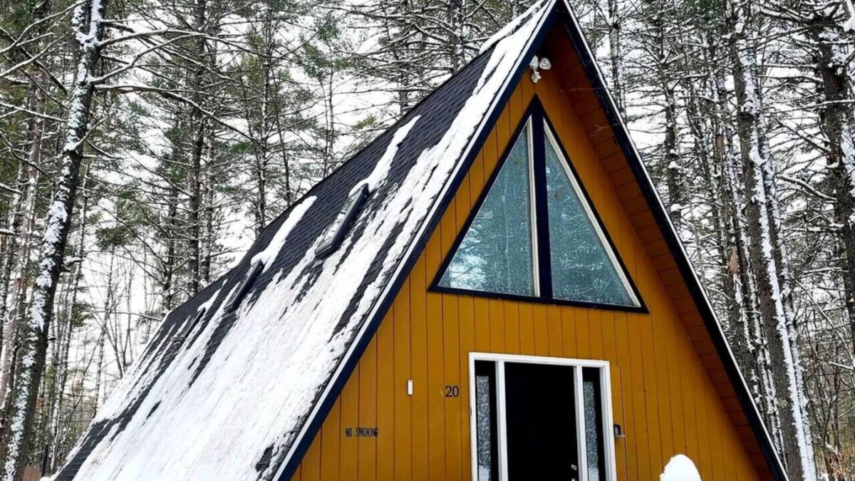 Center Conway Apartment | Pet Friendly Summer A-Frame | Pool π± | AirHockey π | Fun π