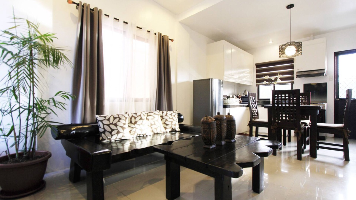 Silang Junction North House | Pet-Friendly Tagaytay Summer House