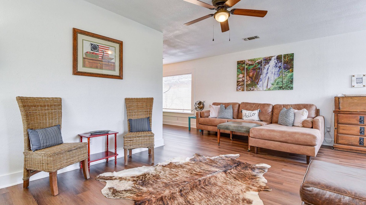 Sayles Blvd. Area House | Pet-Friendly Texas Abode w/ Patio & Fenced-In Yard