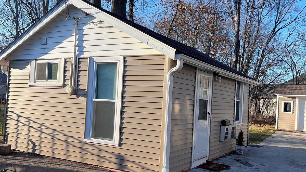 Berea House | Pet friendly tiny home in Berea!