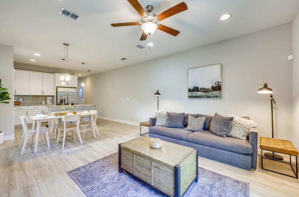 Southbank House | Pet-Friendly Townhome, 1 Mi to Southbank Riverwalk