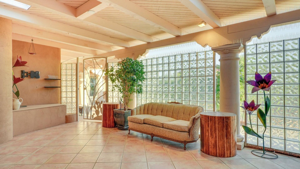Houghton Cottage | Pet-friendly Tucson Vacation Rental w/Huge Yard!