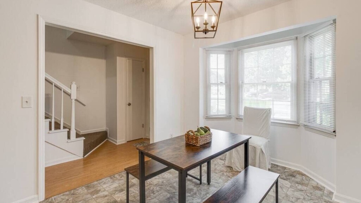 Harbison Apartment | Pet friendly unit in heart of town, near hospital