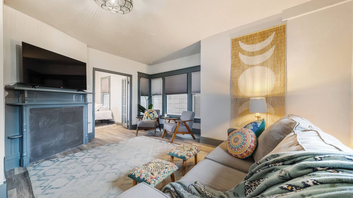 Appleton Apartment | Pet Haven: Cozy, Furnished w/Yard in Quiet Area Blocks From Downtown Appleton