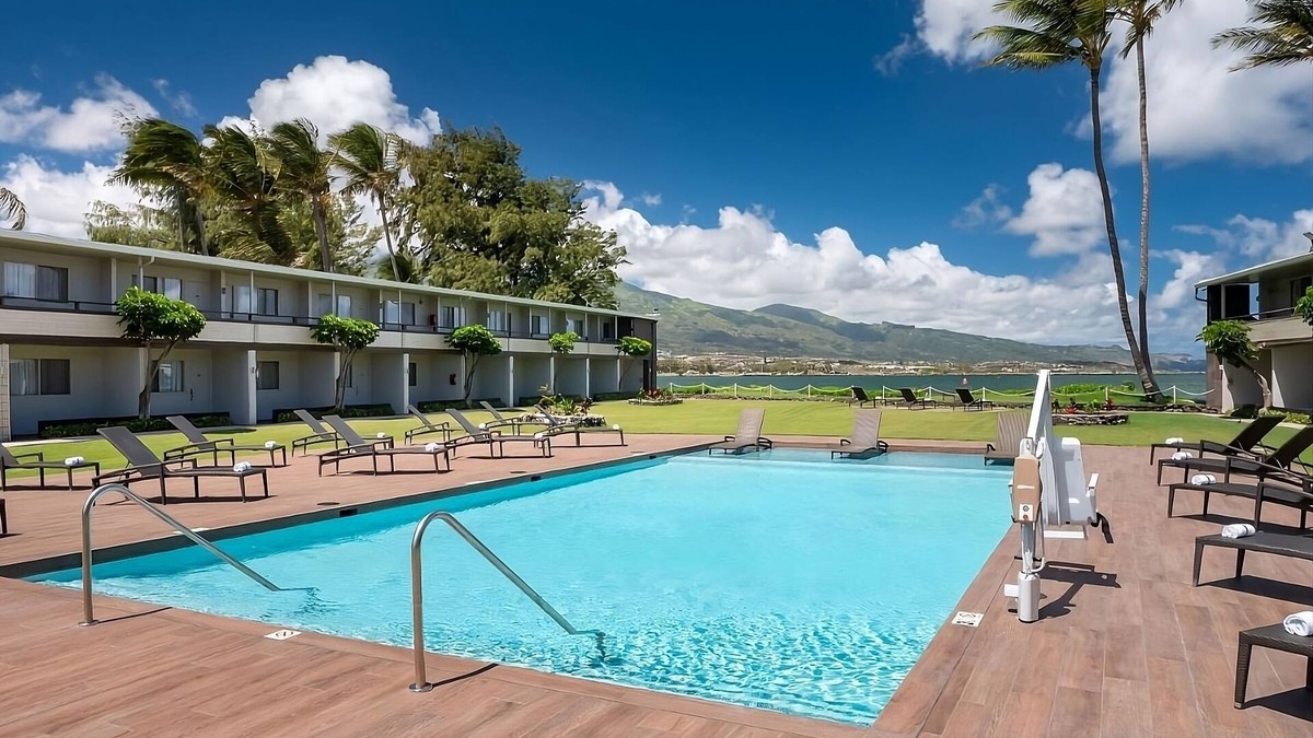 Kahului House | Pet-Lovers Welcome! Near the Enchanting Maui Nui Botanical Gardens!