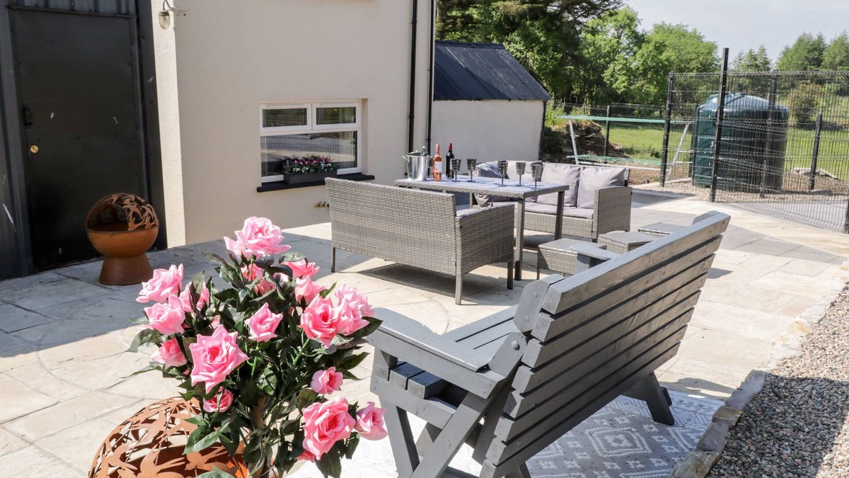 Cookstown Cottage | Peter's Farmhouse