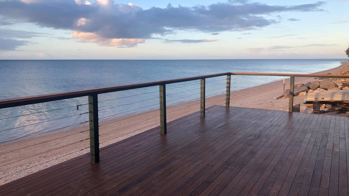 Muloowurtie House | Peter's Port - beachfront property