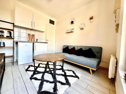 Sartrouville Apartment | Petit Deux Pièces-Place de parking