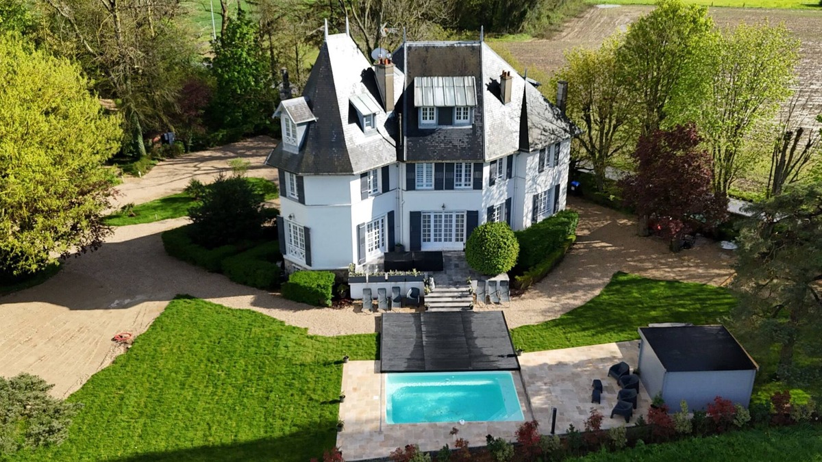 Montceaux-les-Meaux Villa | Petit Manoir à 20 min de Disneyland Paris