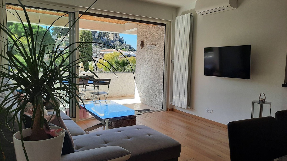 Cassis Apartment | Petit Paradis Cassis ctre, Apt 90 m2 200m beach, terrace south Park, air conditioning