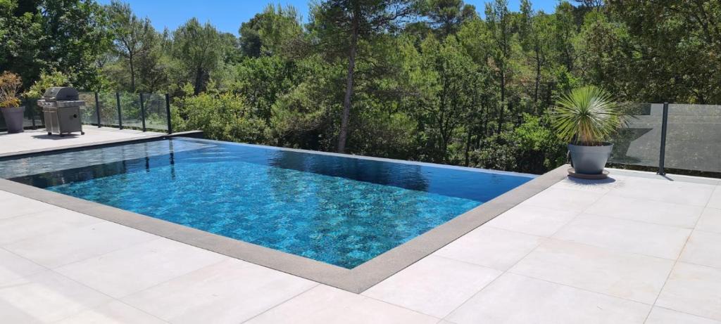 Flassans-sur-Issole House | Petit paradis sur golf