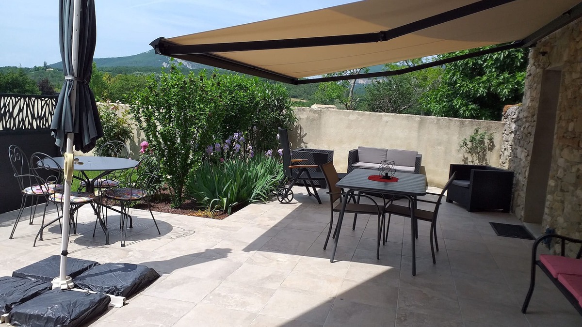 Rochebaudin House | Petite Maison de Campagne Tout Confort au Calme