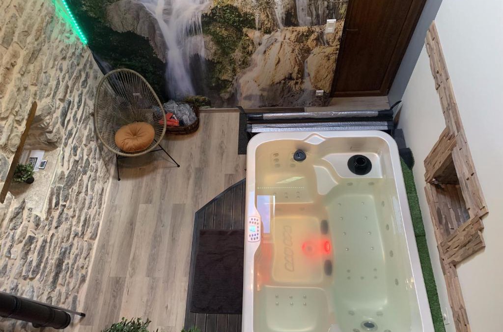 Savigny-sous-Malain House | Petite Maison chaleureuse avec jacuzzi privatif